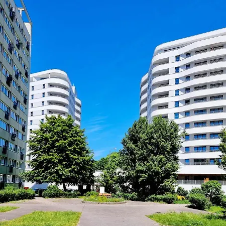 Visit Baltic - Sun Towers -2 Sypialnie - Parking Inklusive * 슈비노우이스쳬