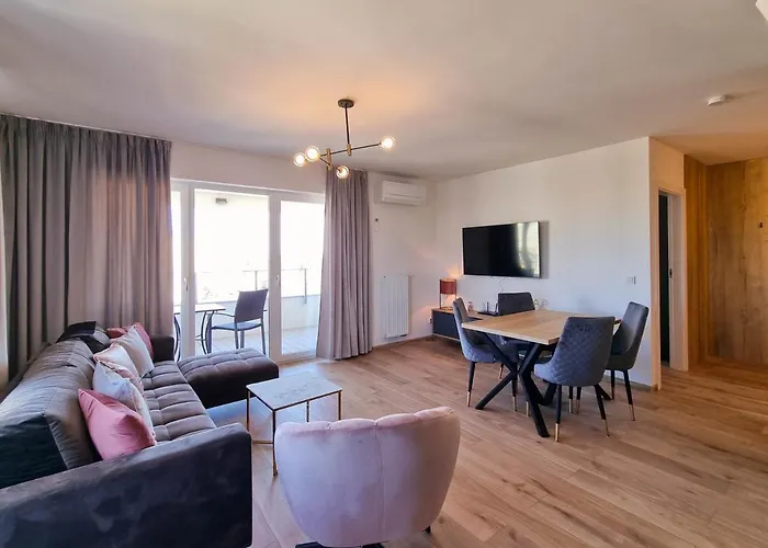 Visit Baltic - Sun Towers -2 Sypialnie - Parking Inklusive Apartamento Świnoujście